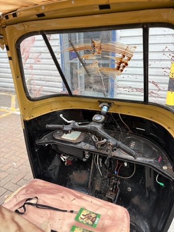 Second hand tuk tuk for sale — photo 9