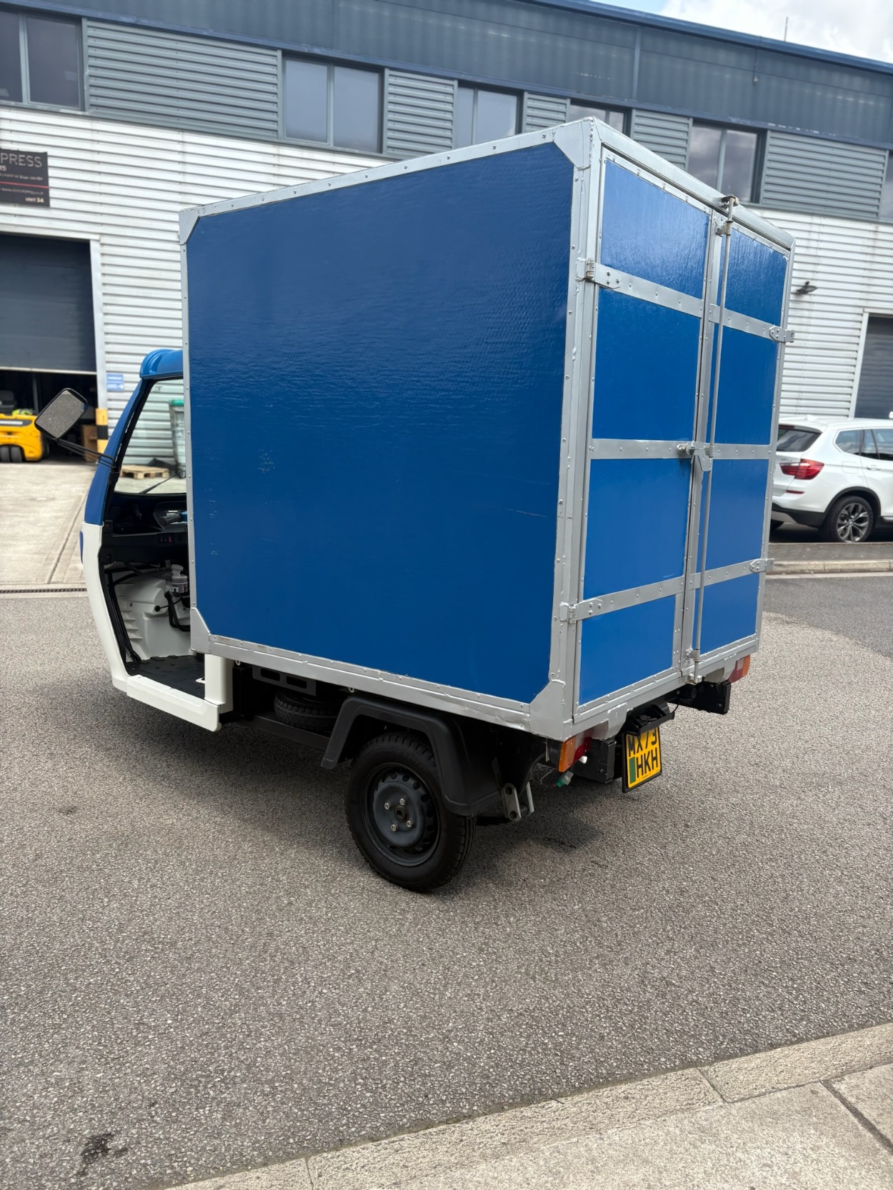 Electric tuk tuk for sale — photo 4